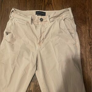 Men’s American Eagle khaki pants